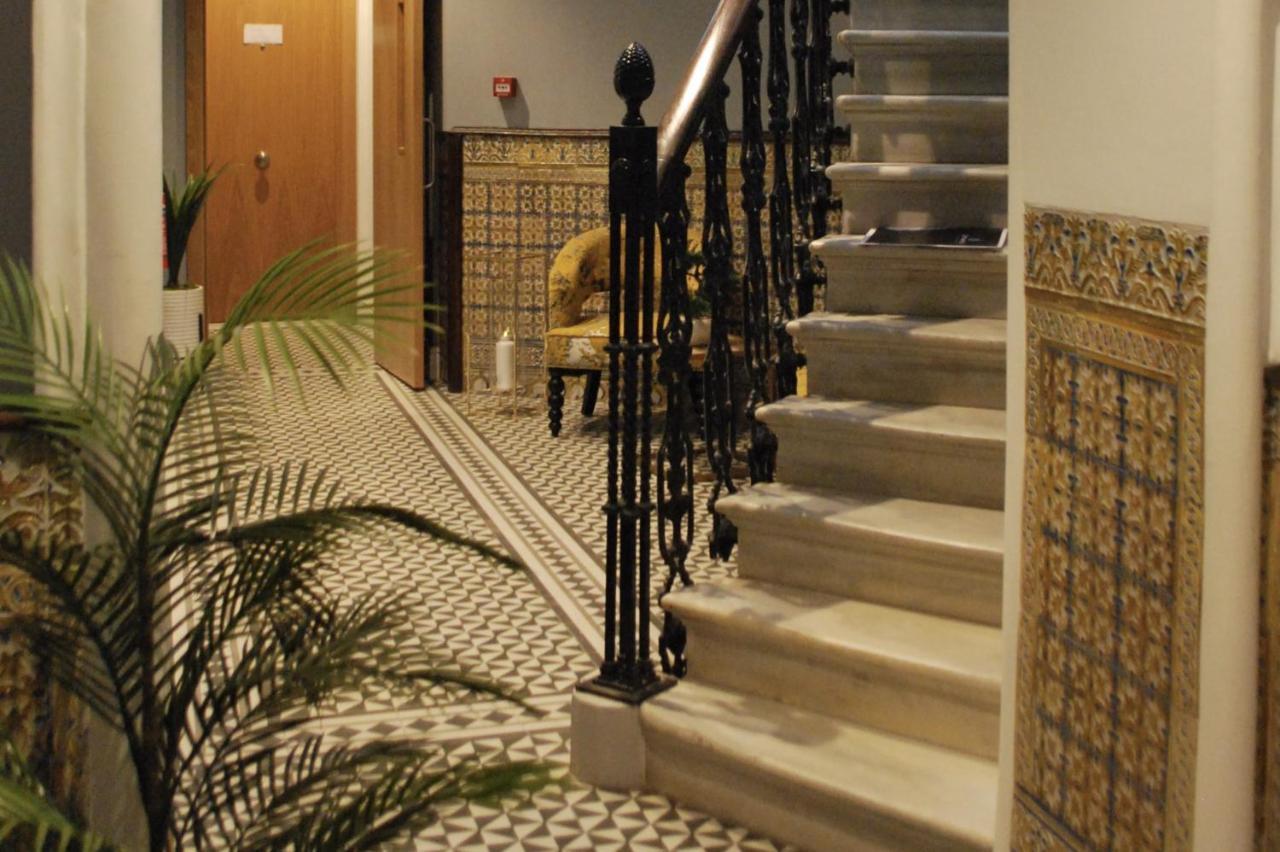 Deluxe City Centre Two Bedroom - Grand Central House Gibraltar Buitenkant foto
