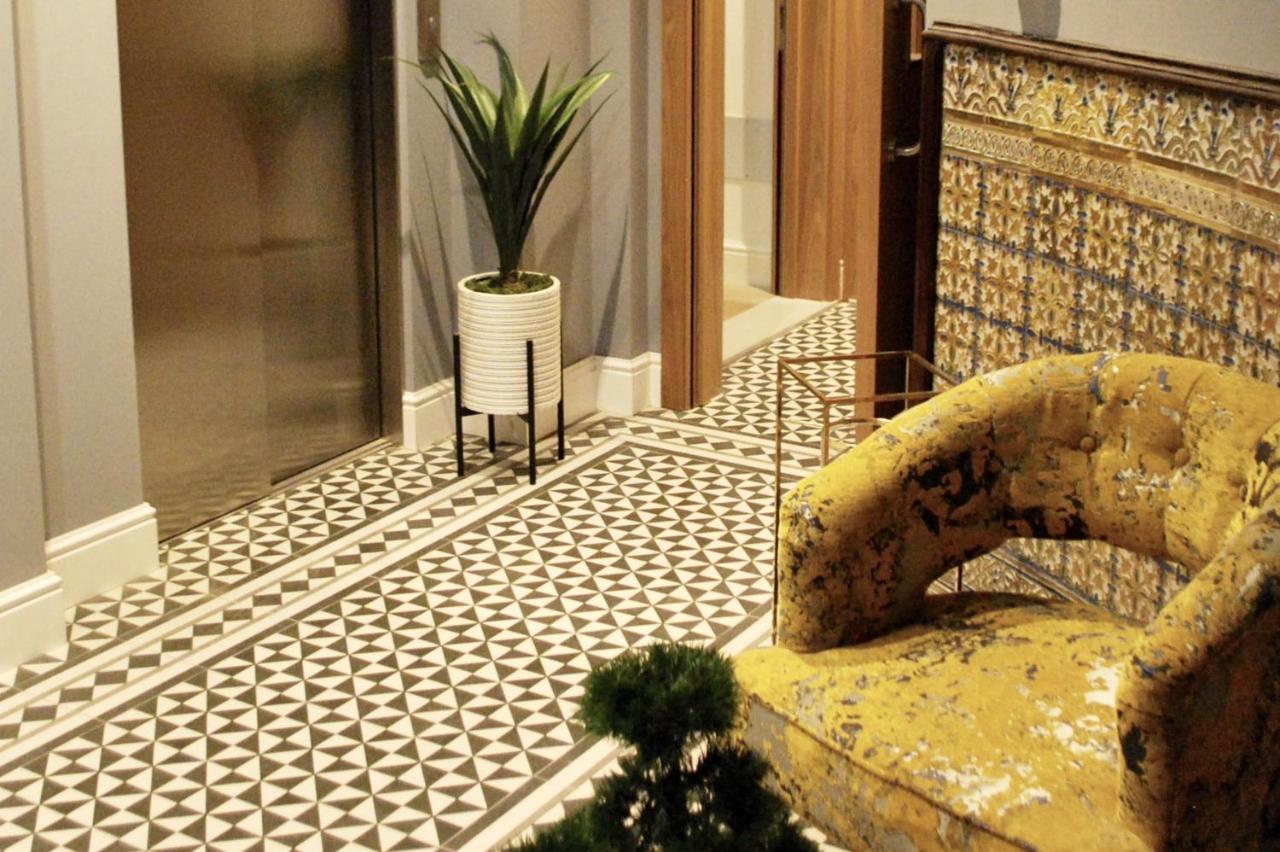 Deluxe City Centre Two Bedroom - Grand Central House Gibraltar Buitenkant foto